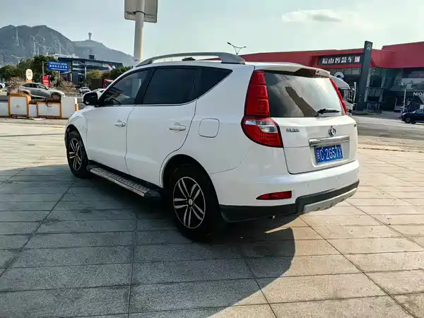 Geely GX7 2015