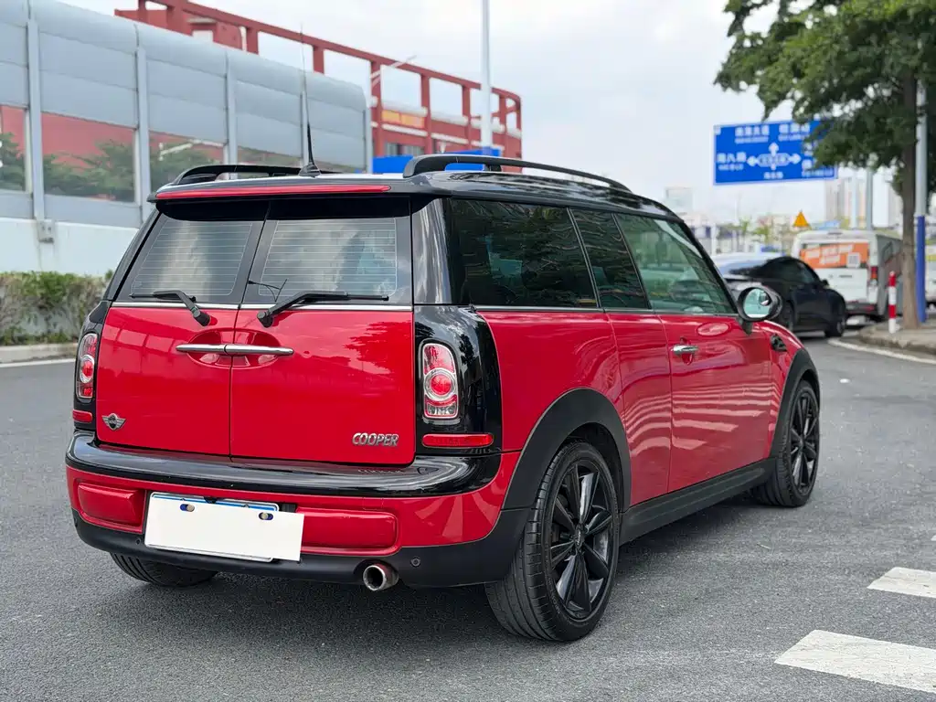 MINI Clubman 2013