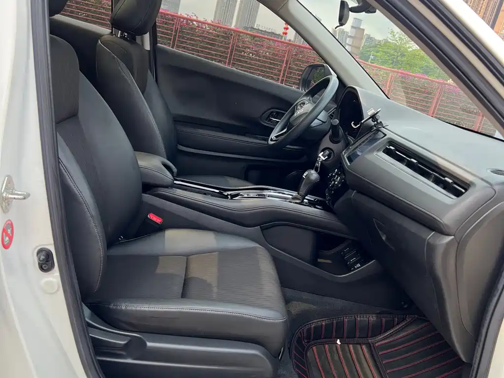Honda Vezel 2021 — фото 10