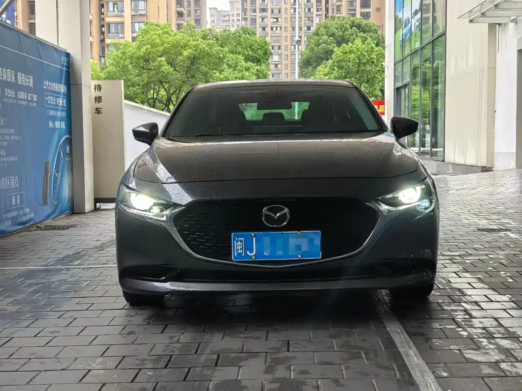 Mazda 3 Axela 2020 — фото 2