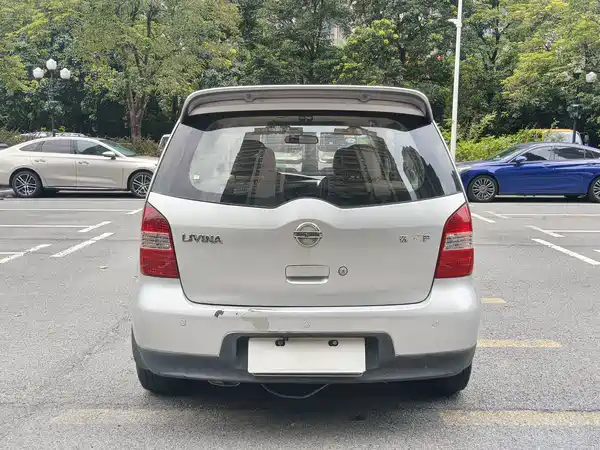 Nissan Livina 2008