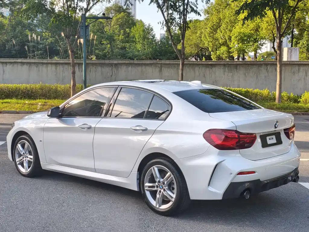 BMW 1 Series 2023