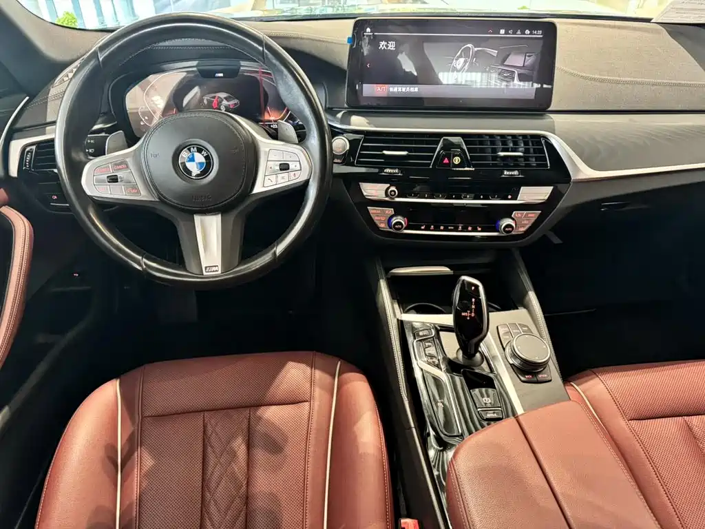BMW 5 Series 2023 — фото 8