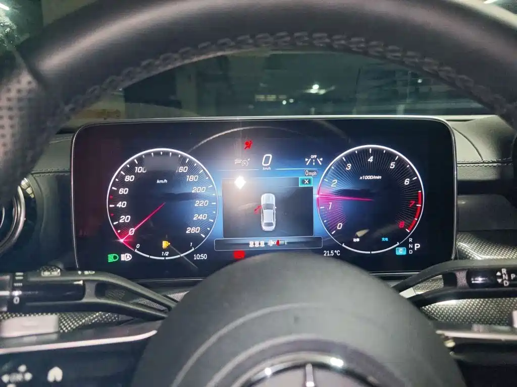 Mercedes-Benz C-Class 2023
