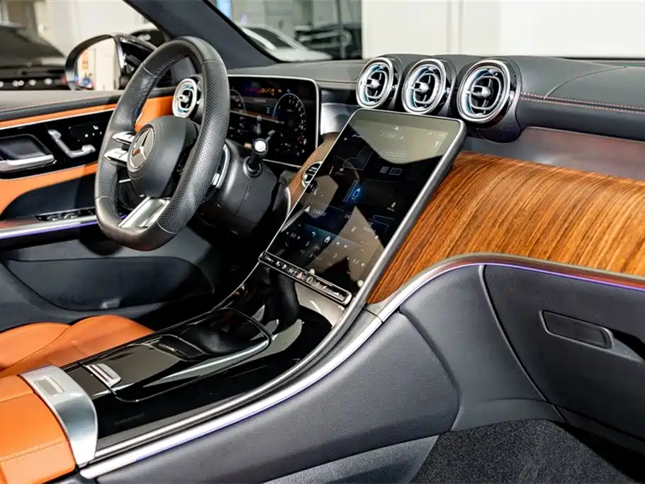 Mercedes-Benz GLC EV 2025 — фото 18