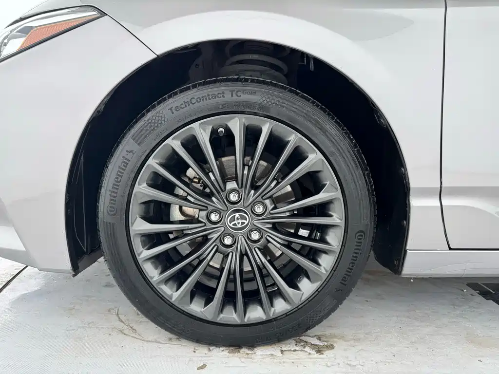 Toyota Avalon 2019 — фото 16