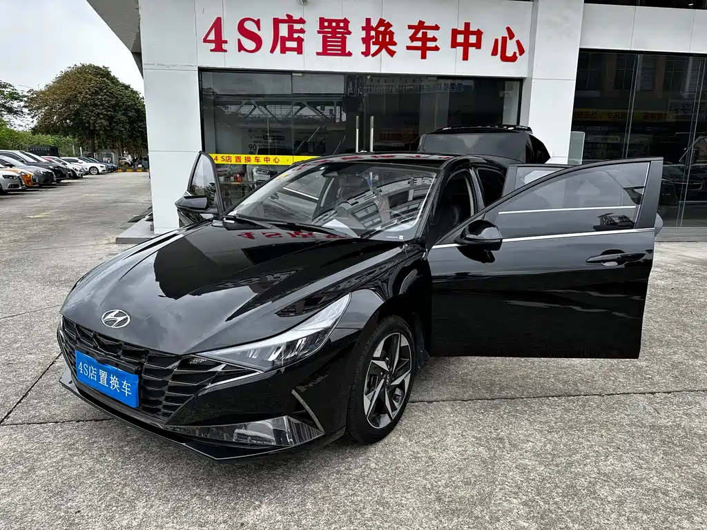 Hyundai Elantra 2021 — фото 19
