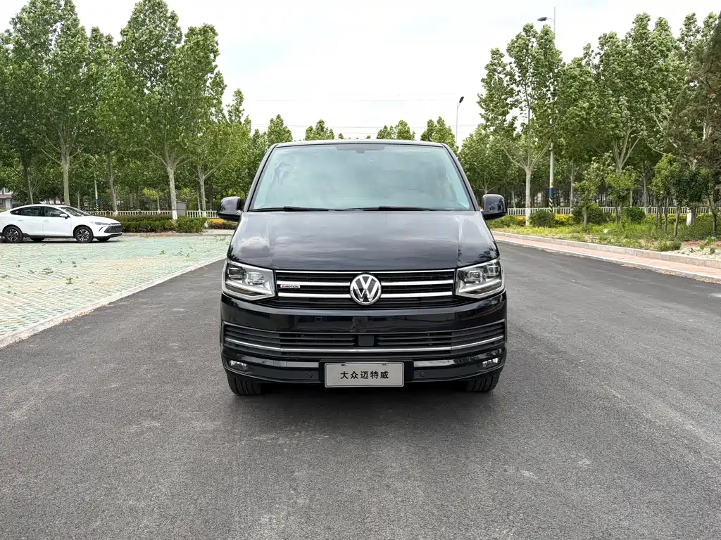 Volkswagen Multivan 2018 — фото 2
