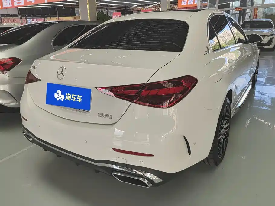 Mercedes-Benz C-Class 2024
