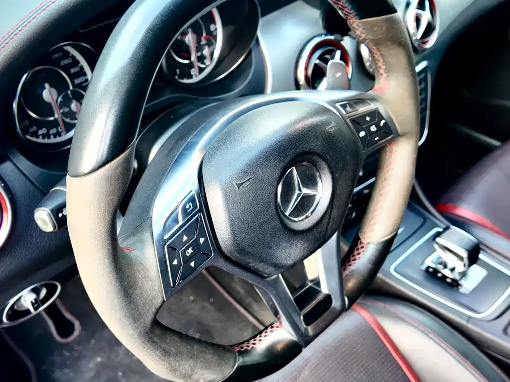 Mercedes-Benz GLA AMG 2015 — фото 60