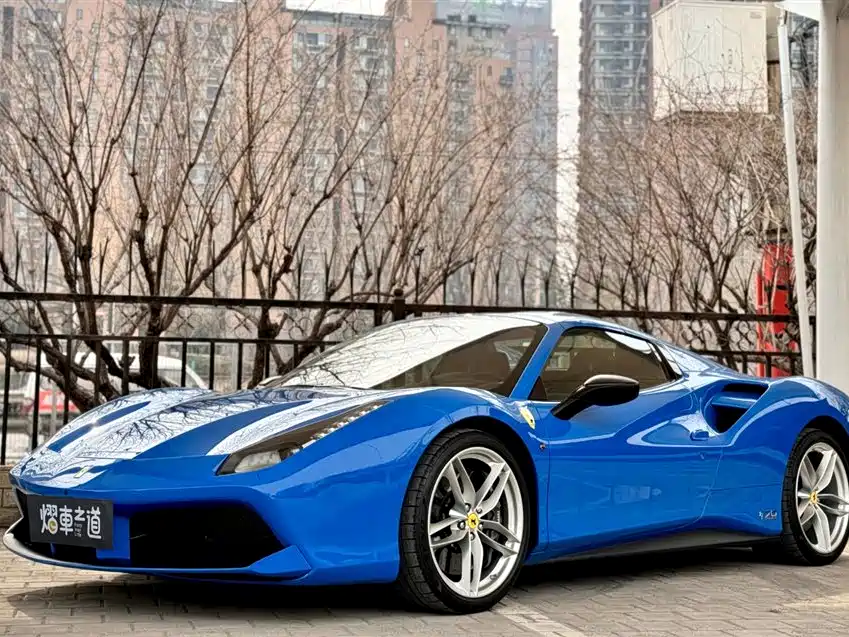 Ferrari 488 2019 — фото 1