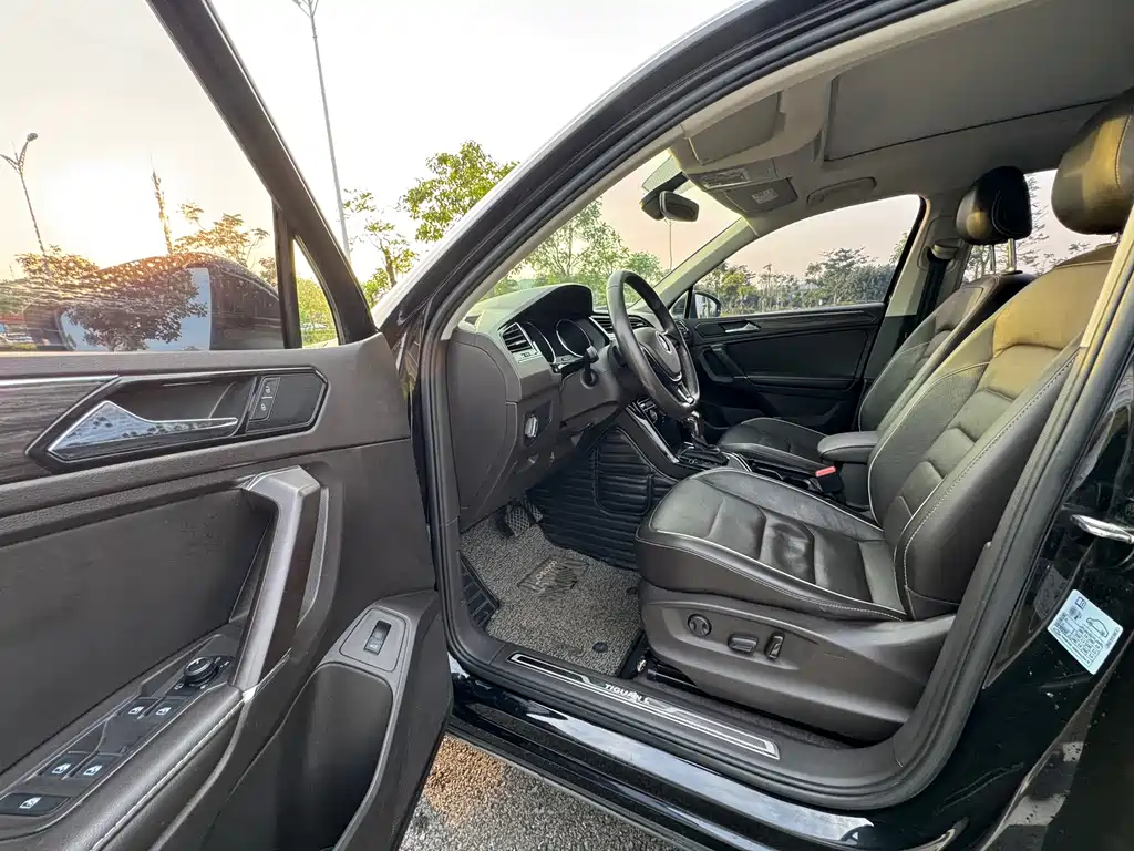 Volkswagen Tiguan L 2018 — фото 20