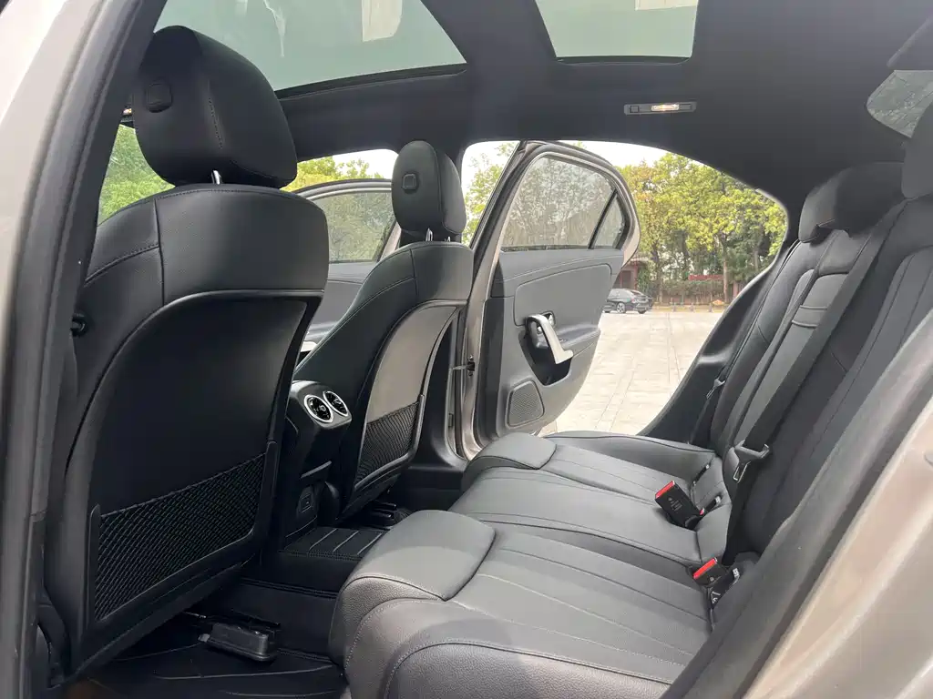 Mercedes-Benz A-Class 2022 — фото 6