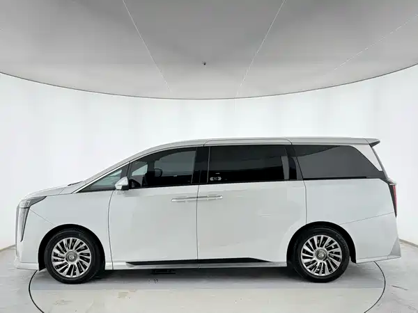 GAC Trumpchi M8 2023