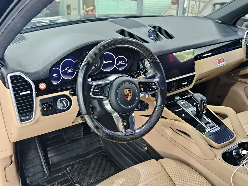 Porsche Cayenne 2018 — фото 7