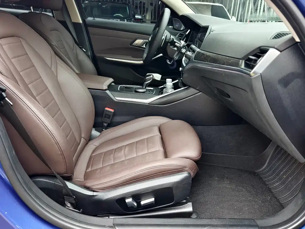 BMW 3 Series 2020 — фото 10