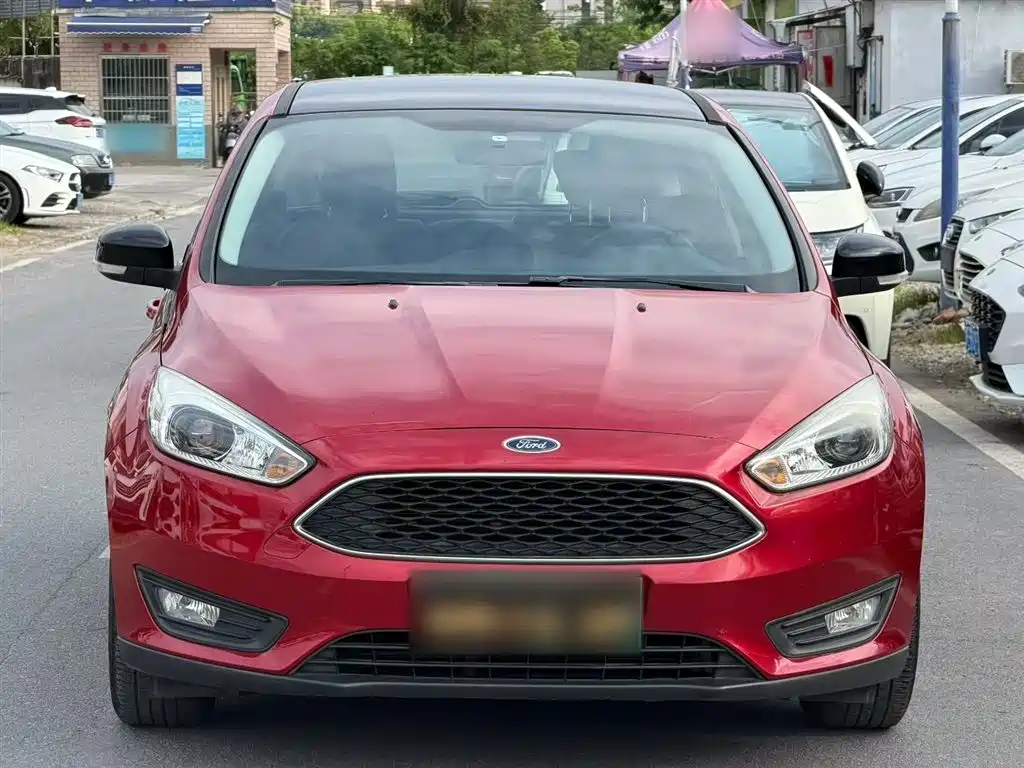 Ford Focus 2017 — фото 25