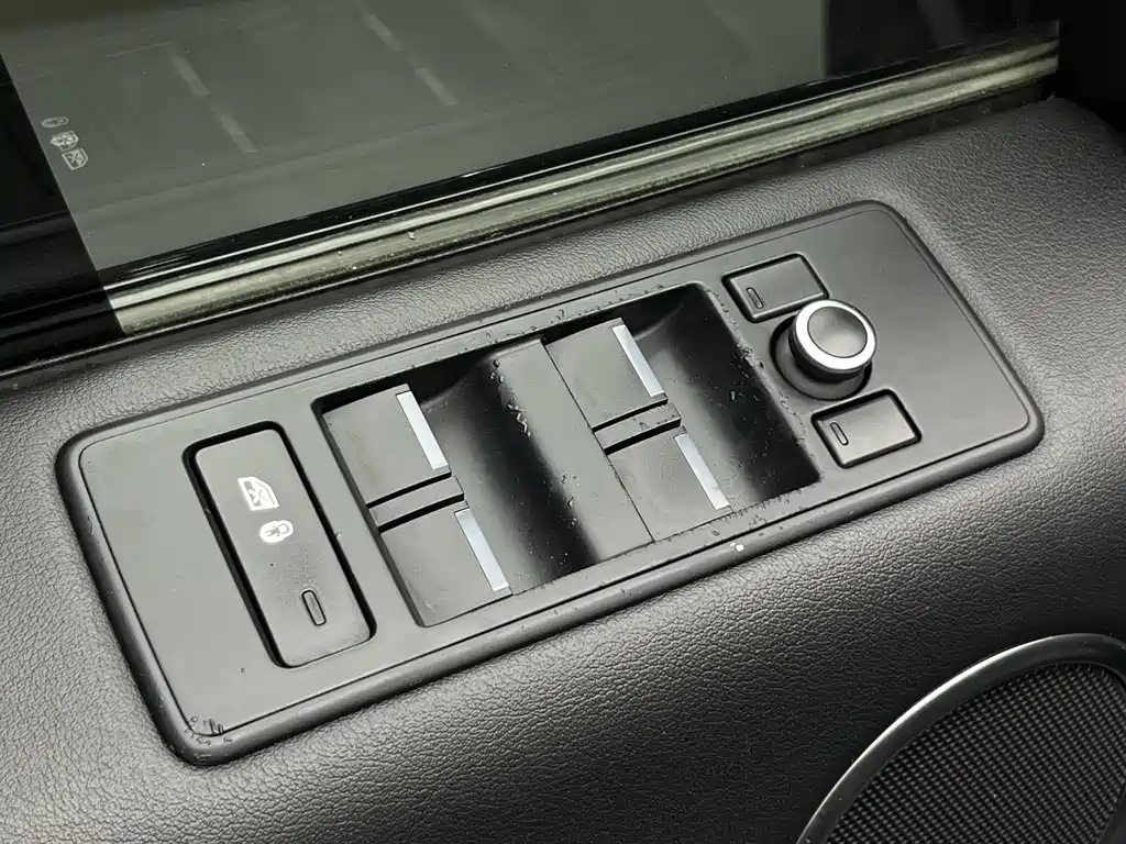 Land Rover Range Rover Sport 2017 — фото 14