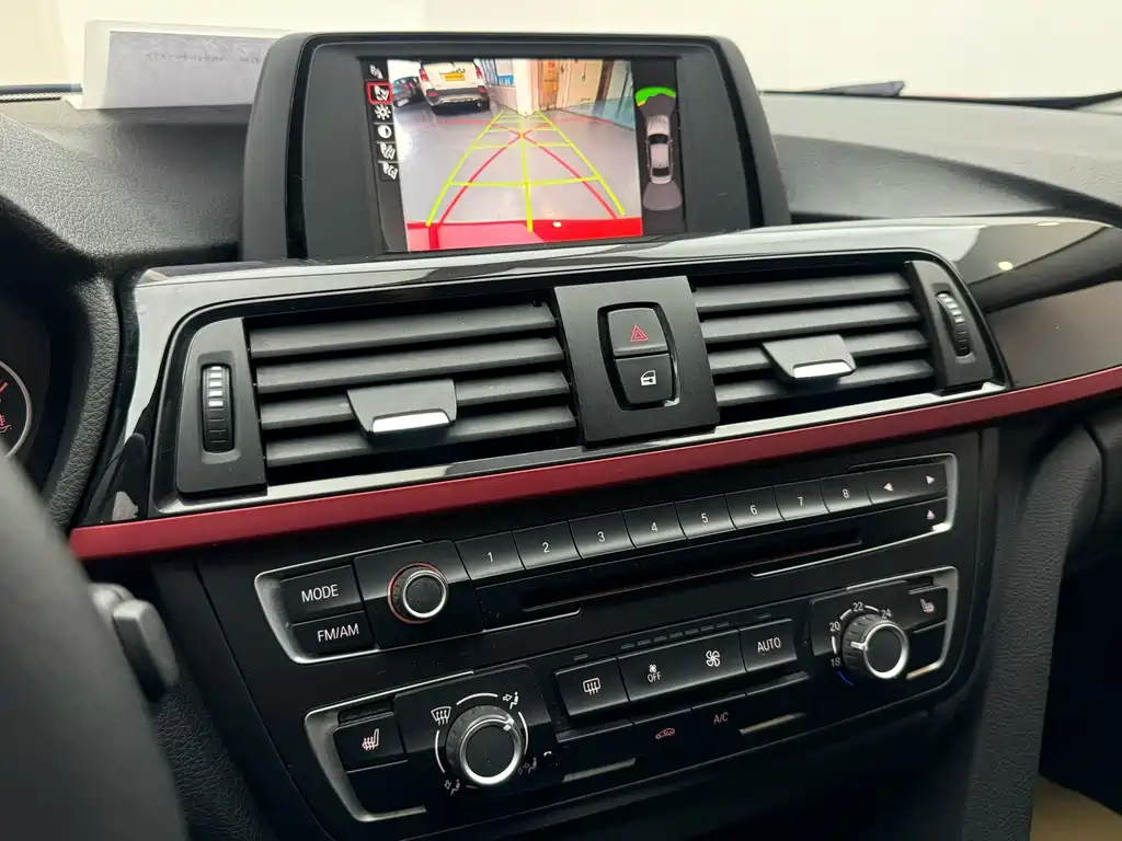 BMW 3 Series 2014 — фото 15