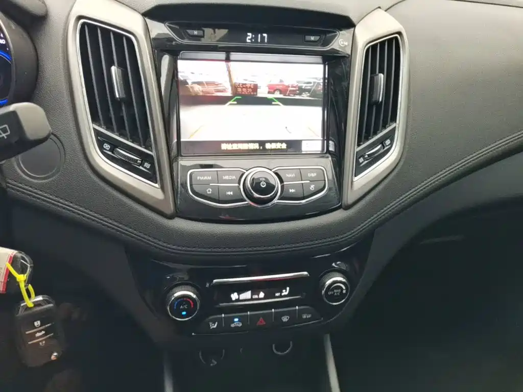 Changan Eado XT 2017 — фото 13