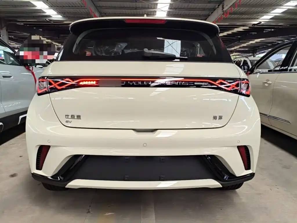 BYD Dolphin 2026