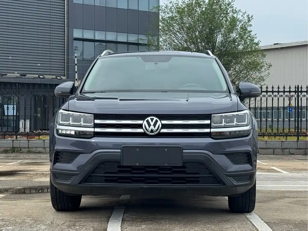 Volkswagen Tharu 2020
