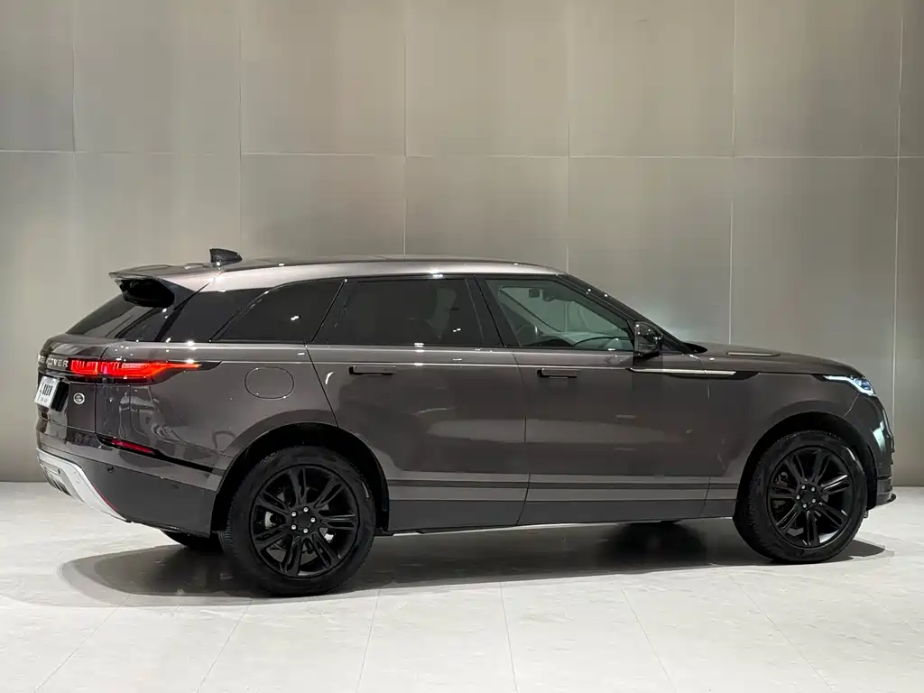Land Rover Velar 2023 — фото 4