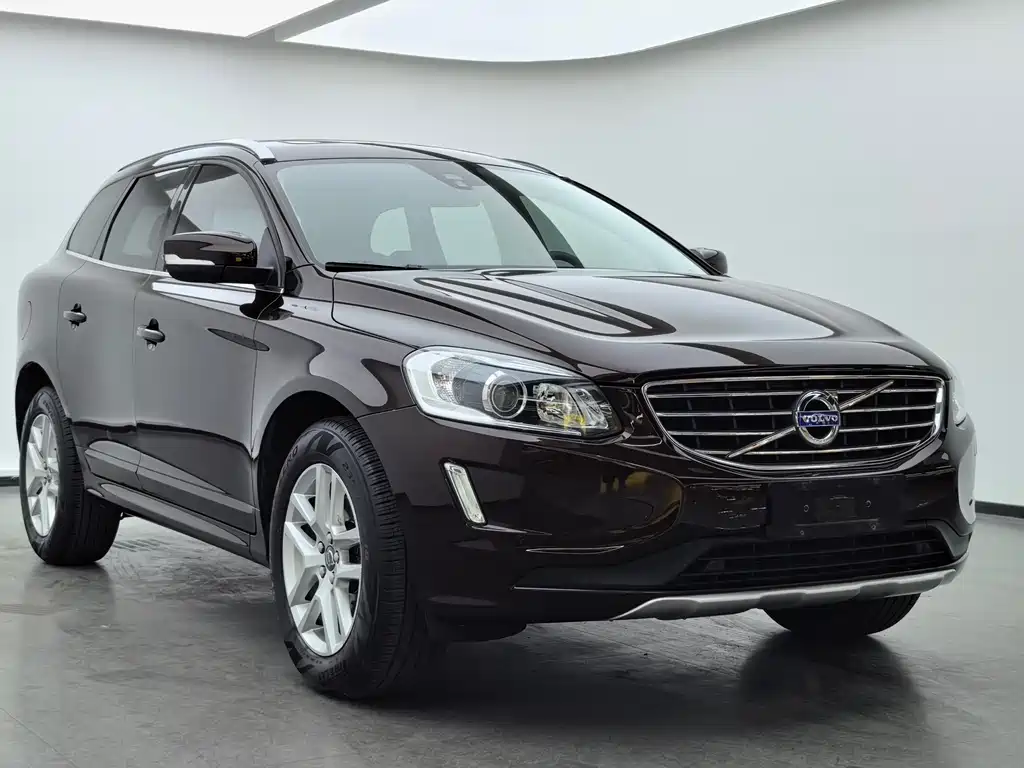 Volvo XC60 2017 — фото 3