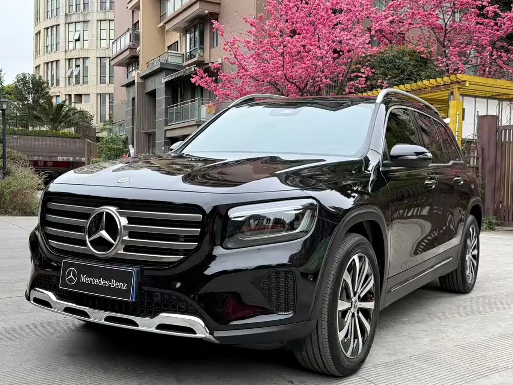 Mercedes-Benz GLB 2025 — фото 44