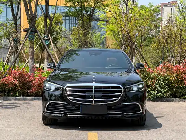 Mercedes-Benz S-Class 2023