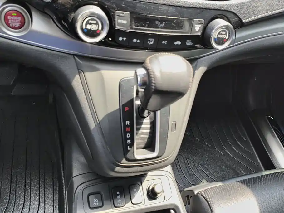 Honda CR-V 2015 — фото 16