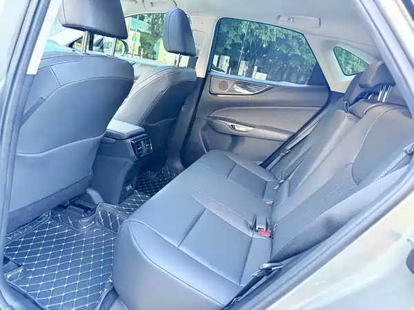 Lexus NX 2025