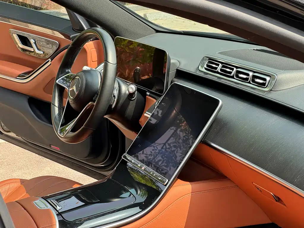 Mercedes-Benz S-Class 2024 — фото 11