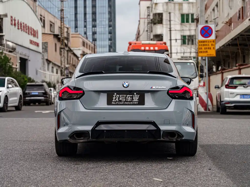 BMW M240i 2026 — фото 4