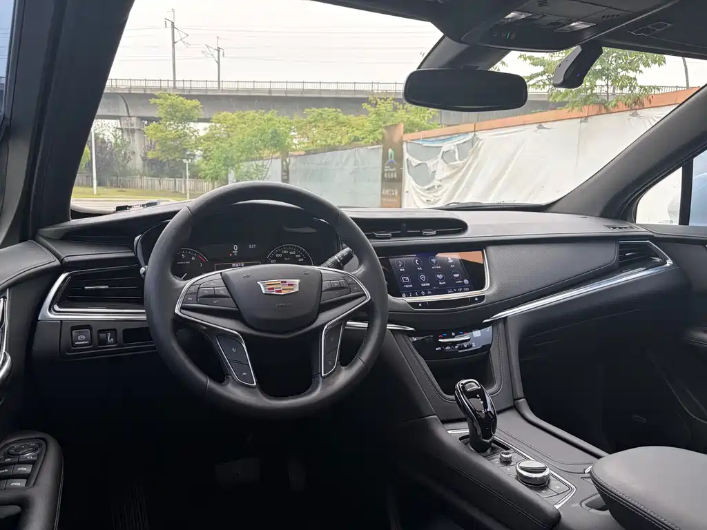 Cadillac XT5 2022 — фото 15