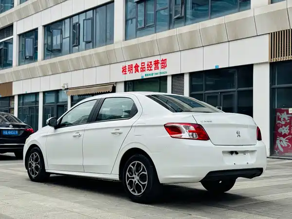 Peugeot 301 2016