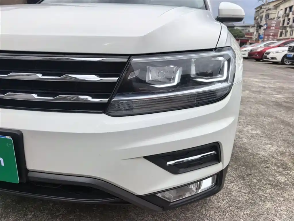 Volkswagen Tiguan L 2020 — фото 24