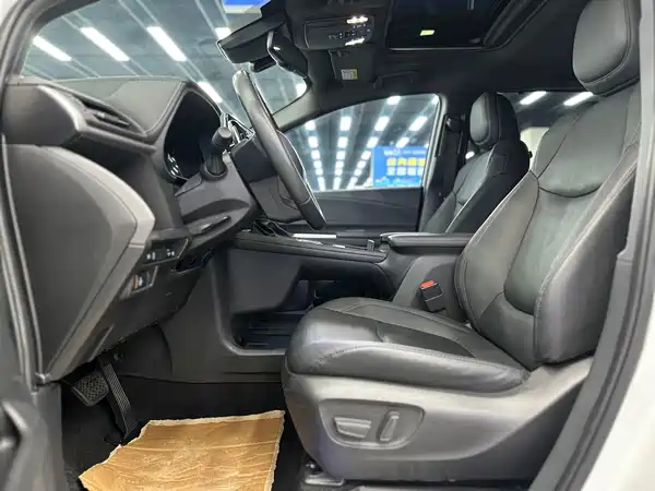 Toyota Sienna 2021