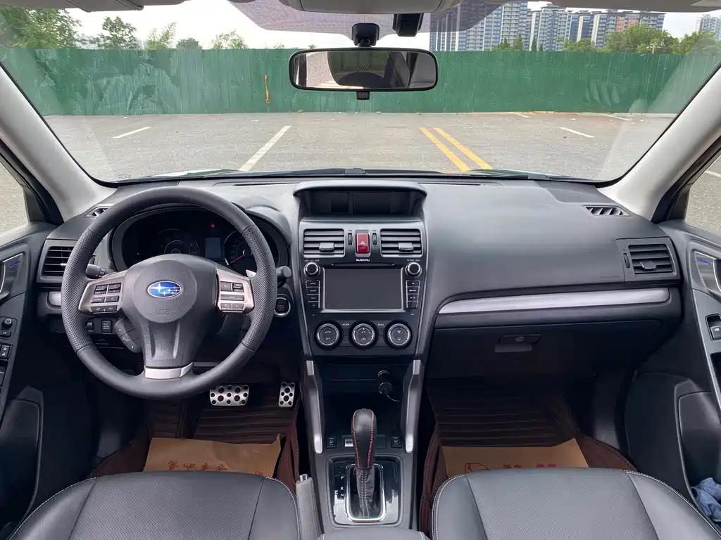 Subaru Forester 2015