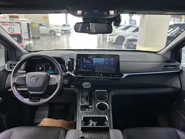 Toyota Sienna 2021