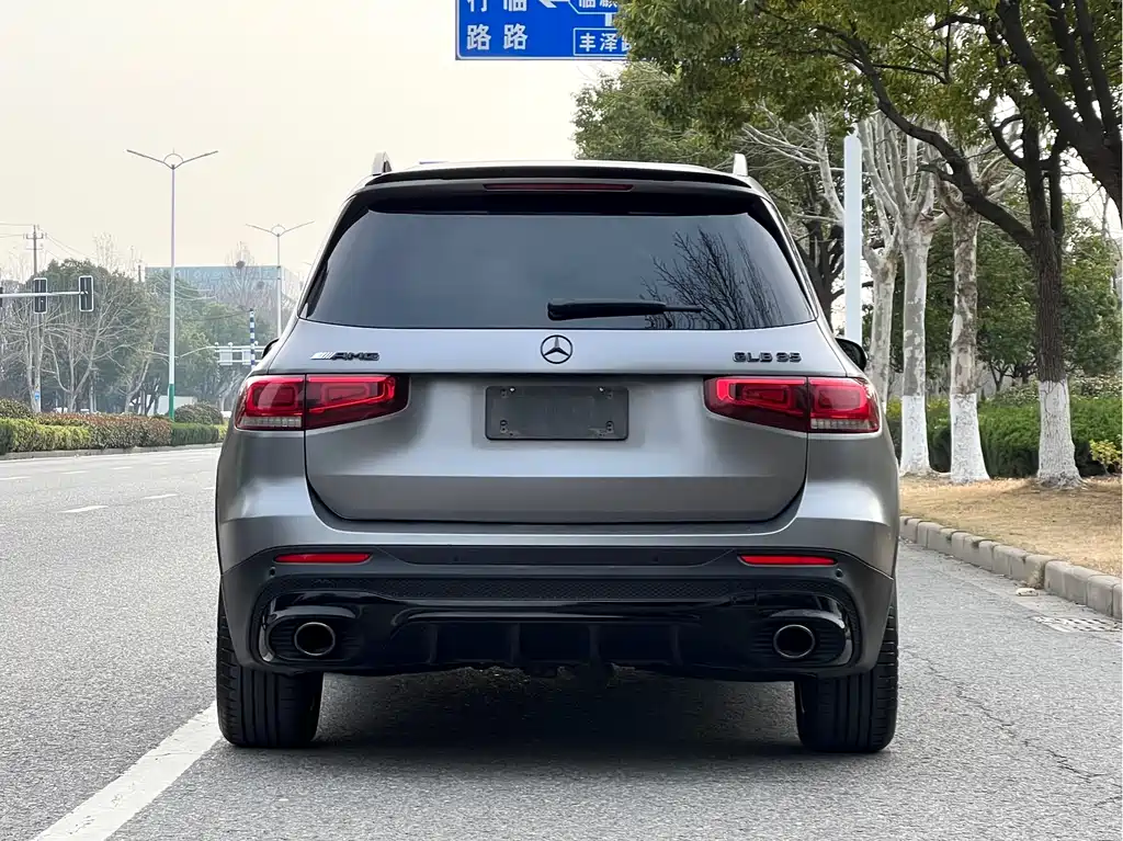 Mercedes-Benz GLB AMG 2023 — фото 5