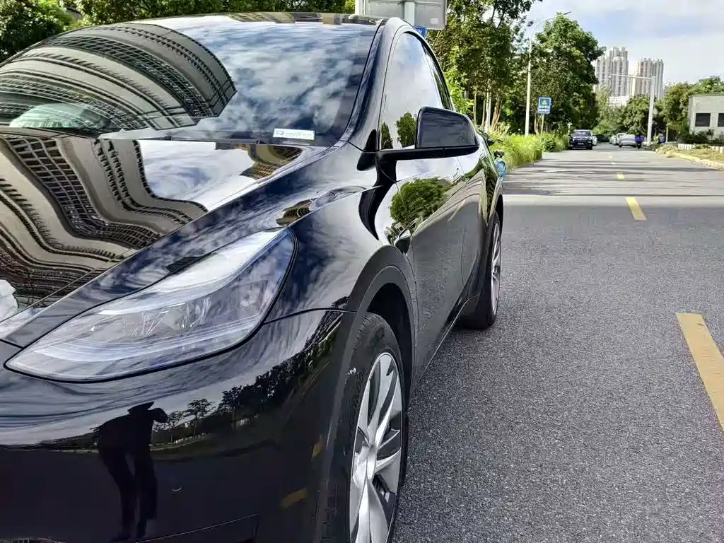 Tesla Model Y 2022 — фото 17