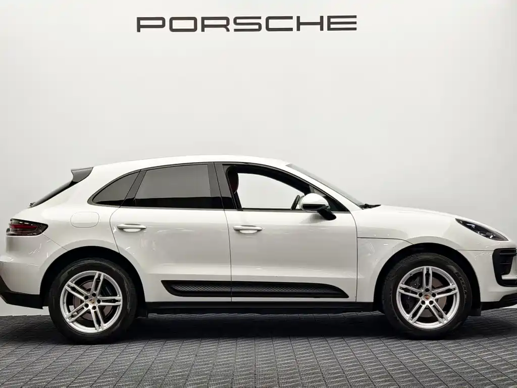 Porsche Macan 2023 — фото 6