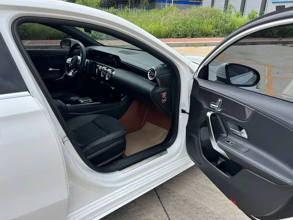 Mercedes-Benz A-Class 2023