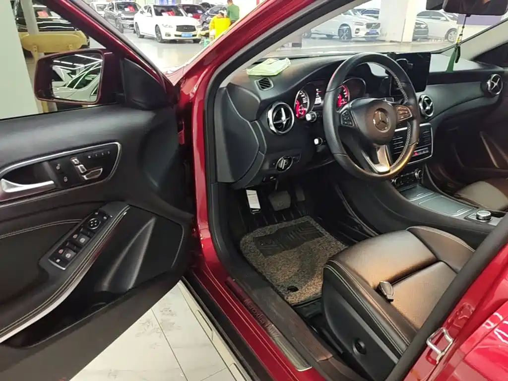Mercedes-Benz GLA 2019 — фото 16