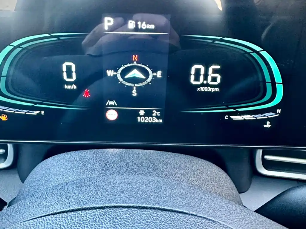 Hyundai Elantra 2023 — фото 19