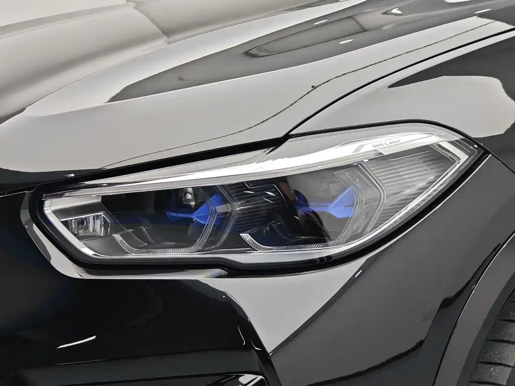 BMW X5 M 2022 — фото 17