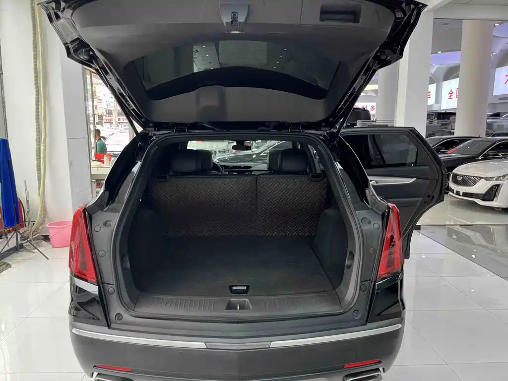 Cadillac XT5 2022 — фото 17