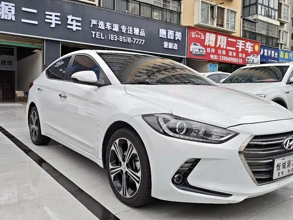 Hyundai Elantra 2018 — фото 2