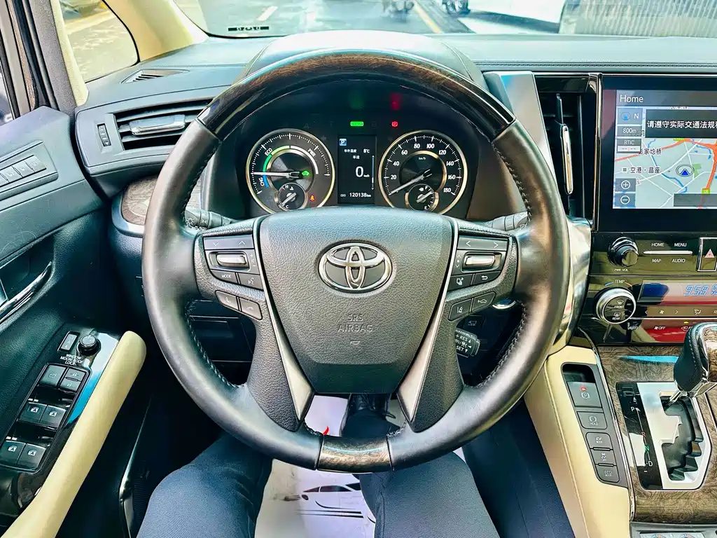 Toyota Vellfire 2021 — фото 9